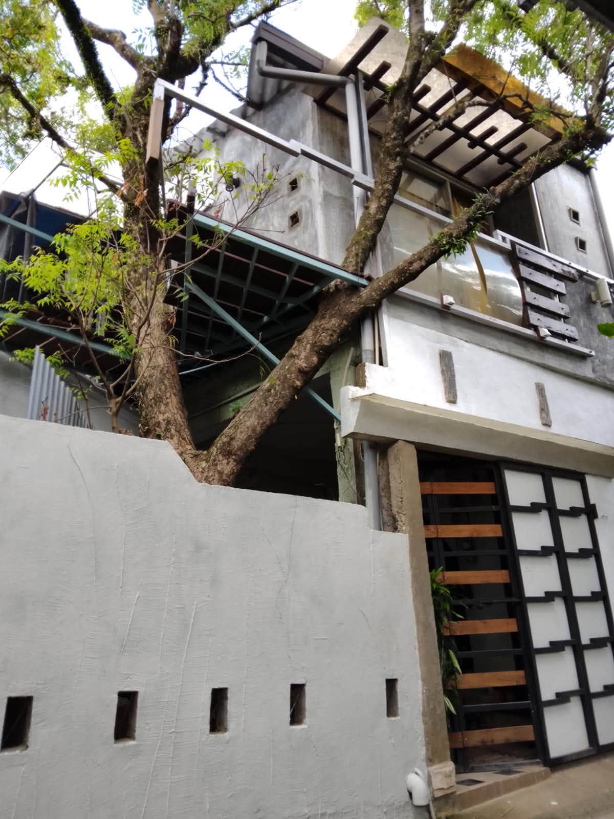 බත්තරමුල්ල නිවාස 2ක් විකිණීමට | Battaramulla | පර්චස් 6.6 | 5 Bedrooms | 4 Bathrooms | 3,000 Sq.Ft