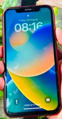 iPhone XR 128GB for Sale in Athurugiriya, Sri Lanka – Rs. 28,000