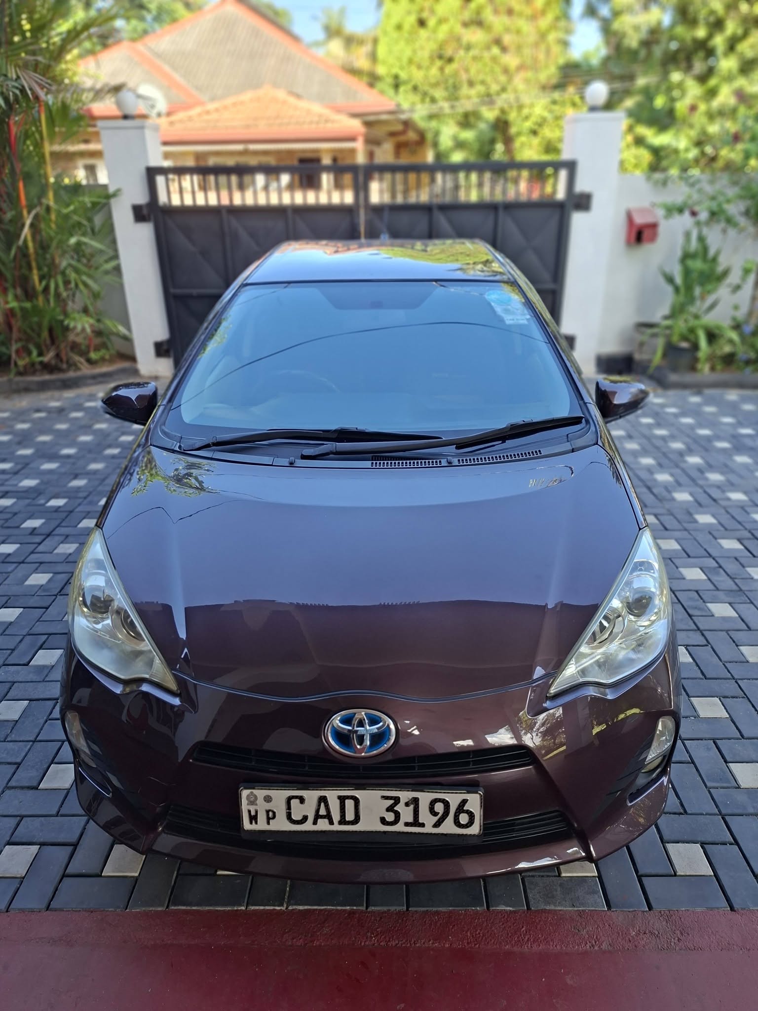 2014 Toyota Aqua Hybrid – 106,600 km – Automatic – Rs 7.9M