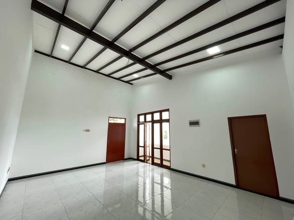 House for rent in Nugegoda – 2 bedrooms, 2400 sq ft