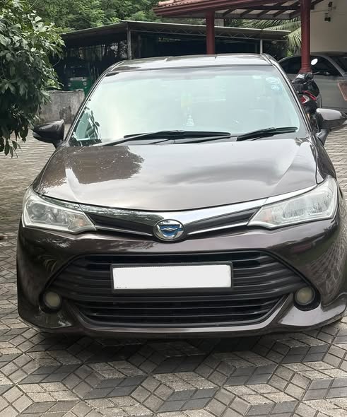Toyota Axio Corolla 2016 Car - 149,500 km - Well maintained