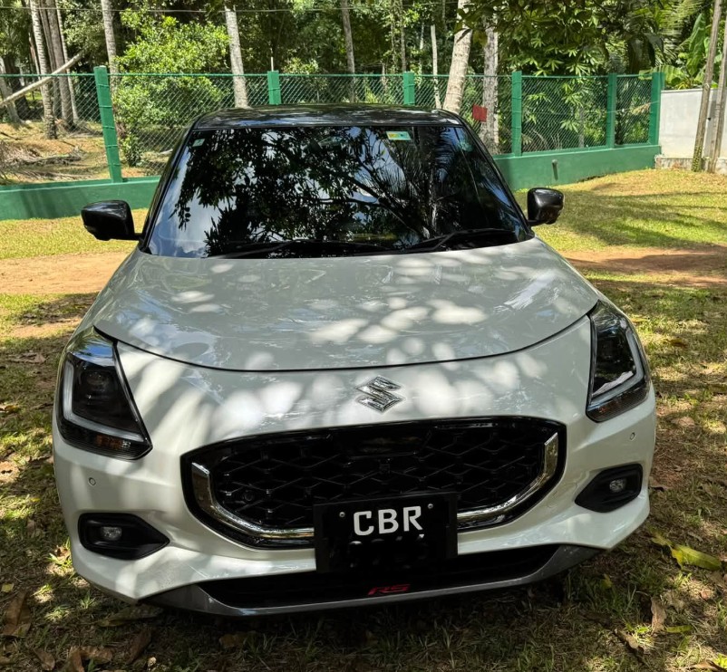 Suzuki Sift Hybrid RS 2025 – 20,000 km – Rs 13,000,000 thumbnail 2