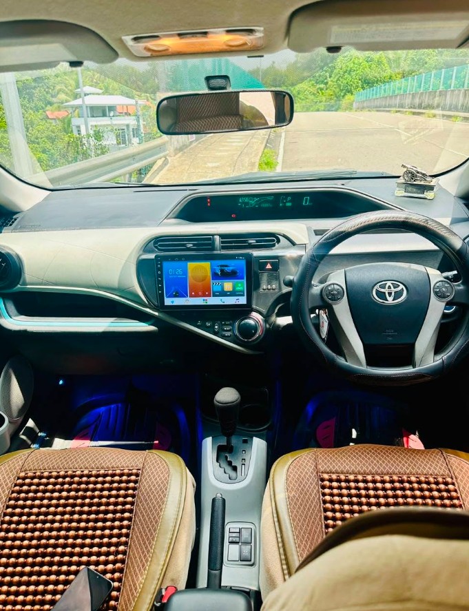 Toyota Aqua Hybrid 2013 – 130,880 km – 2nd Owner – Kadawatha thumbnail 8